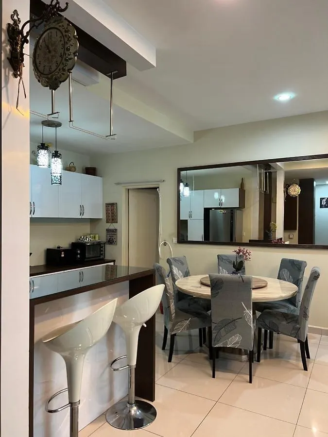 De Lakeside Homestay By Quadvanos Ipoh 0*,
